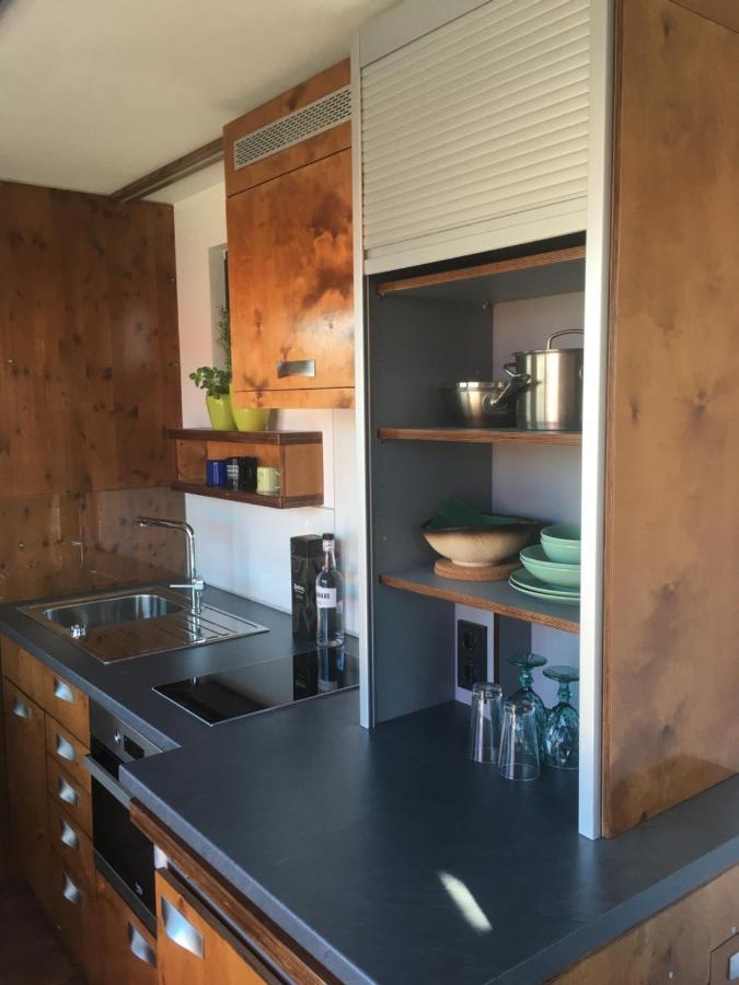 Tiny House Im Seecontainer Mit Parkplatz, Glasfaser, Netflix, Veranda Und Gehobener Ausstattung Кобург Екстериор снимка