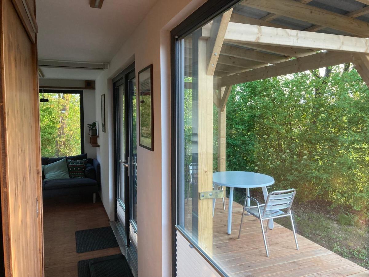 Tiny House Im Seecontainer Mit Parkplatz, Glasfaser, Netflix, Veranda Und Gehobener Ausstattung Кобург Екстериор снимка