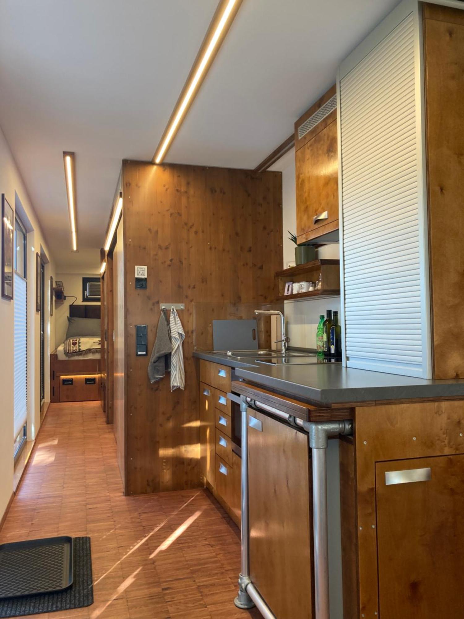 Tiny House Im Seecontainer Mit Parkplatz, Glasfaser, Netflix, Veranda Und Gehobener Ausstattung Кобург Екстериор снимка